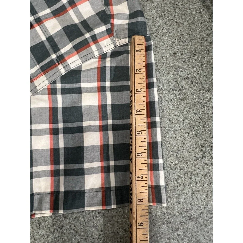 The North Face Mens Large Green Plaid Camping Short Sleeve Shirt